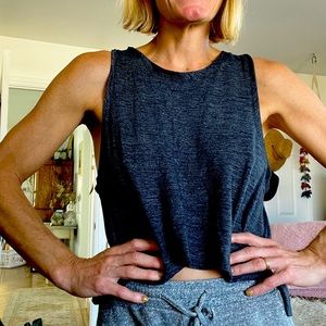 Beyond Yoga crop muscle tank super soft.